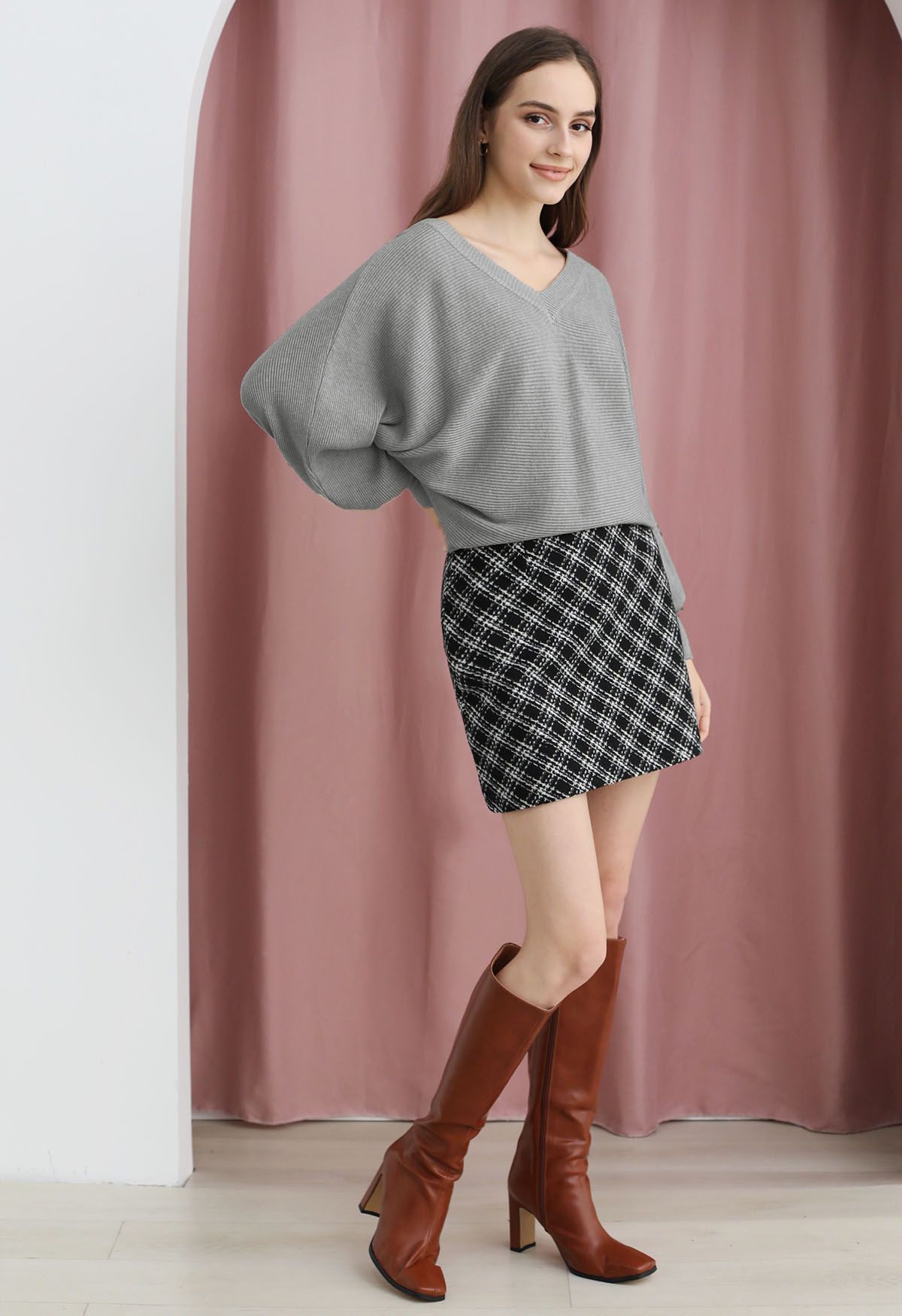 V-Neck Batwing Sleeves Pullover Knit Sweater in Grey