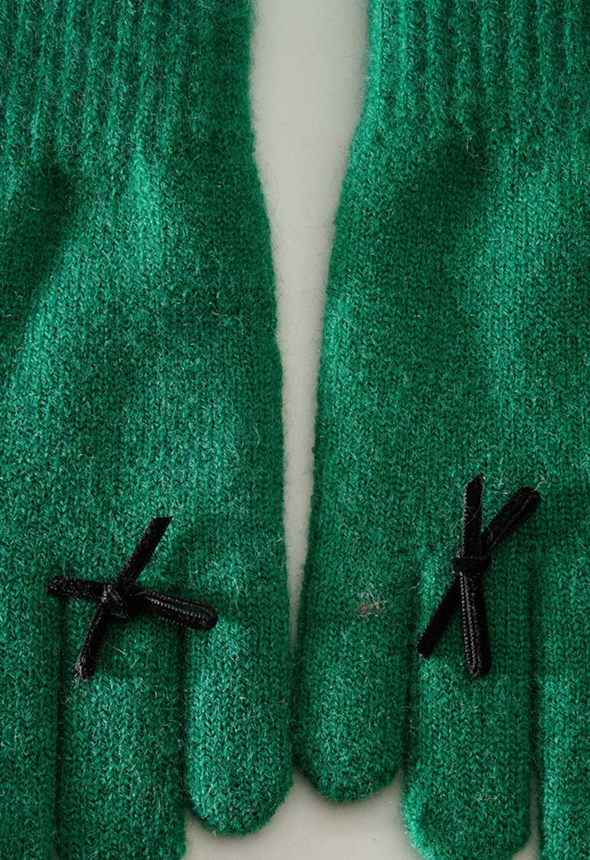 Bowknot Decor Fingerhole Knit Gloves in Green