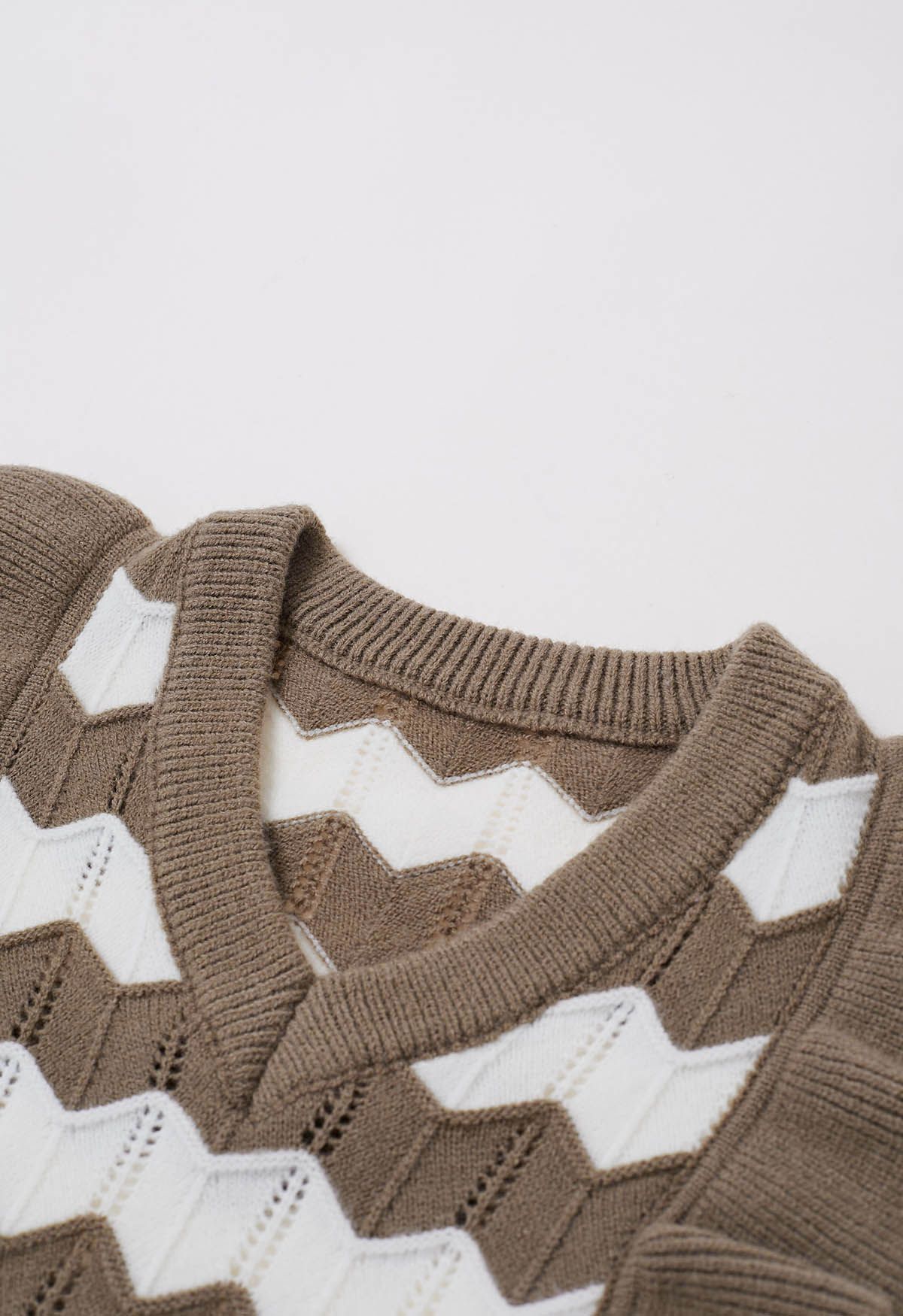 Ruffle Trim Wavy Stripe Knit Sweater in Brown