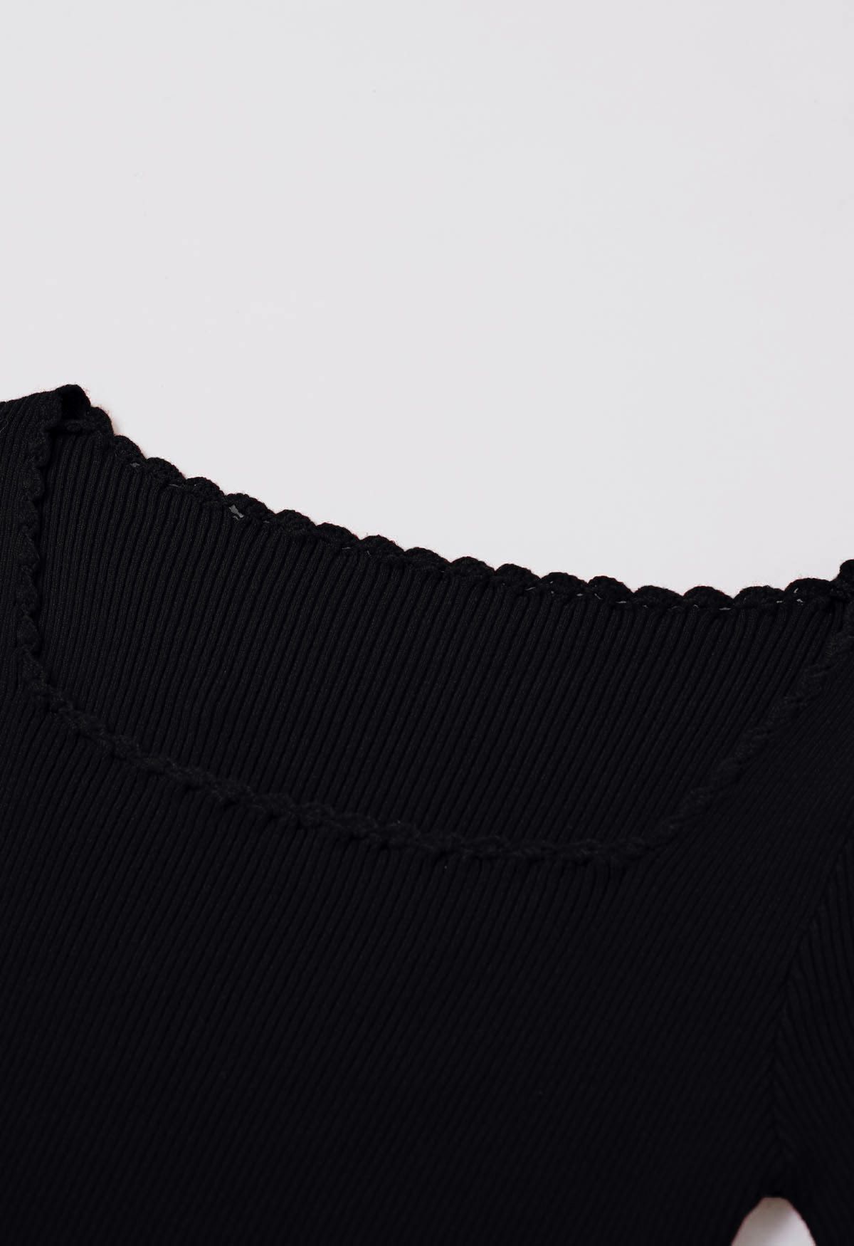 Scalloped Edge Square Neck Short Sleeve Knit Top in Black