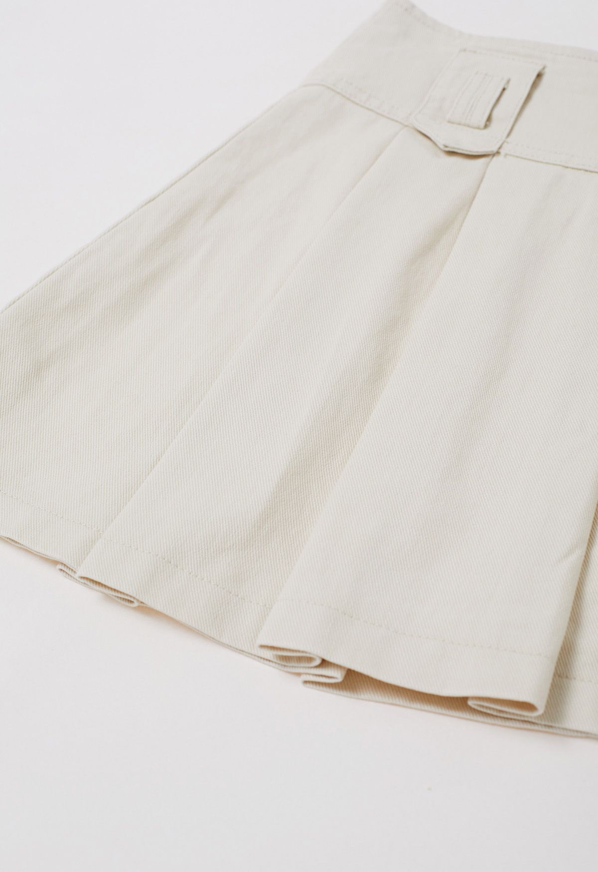 Classic Pleat Denim Mini Skirt with Belt in Ivory