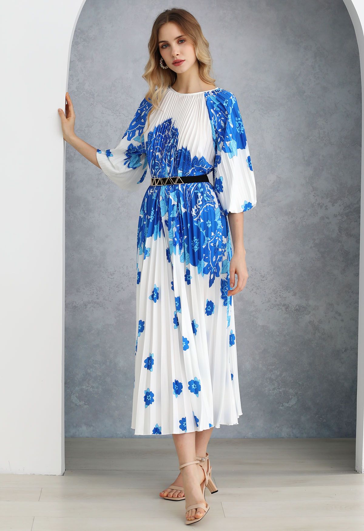 Blossoming Day Watercolor Pleated Maxi Dress in Blue