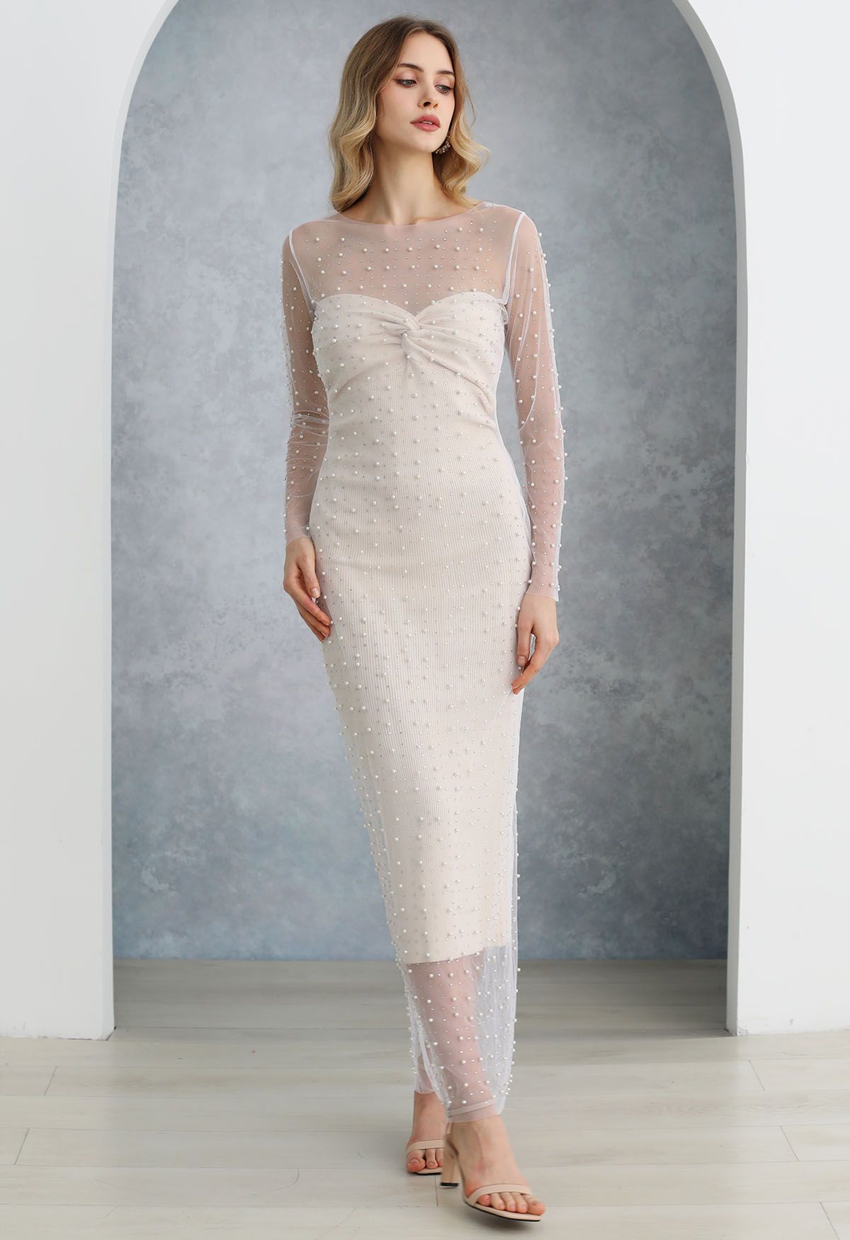 Knotted Front Fitted Knit Dress in Ivory