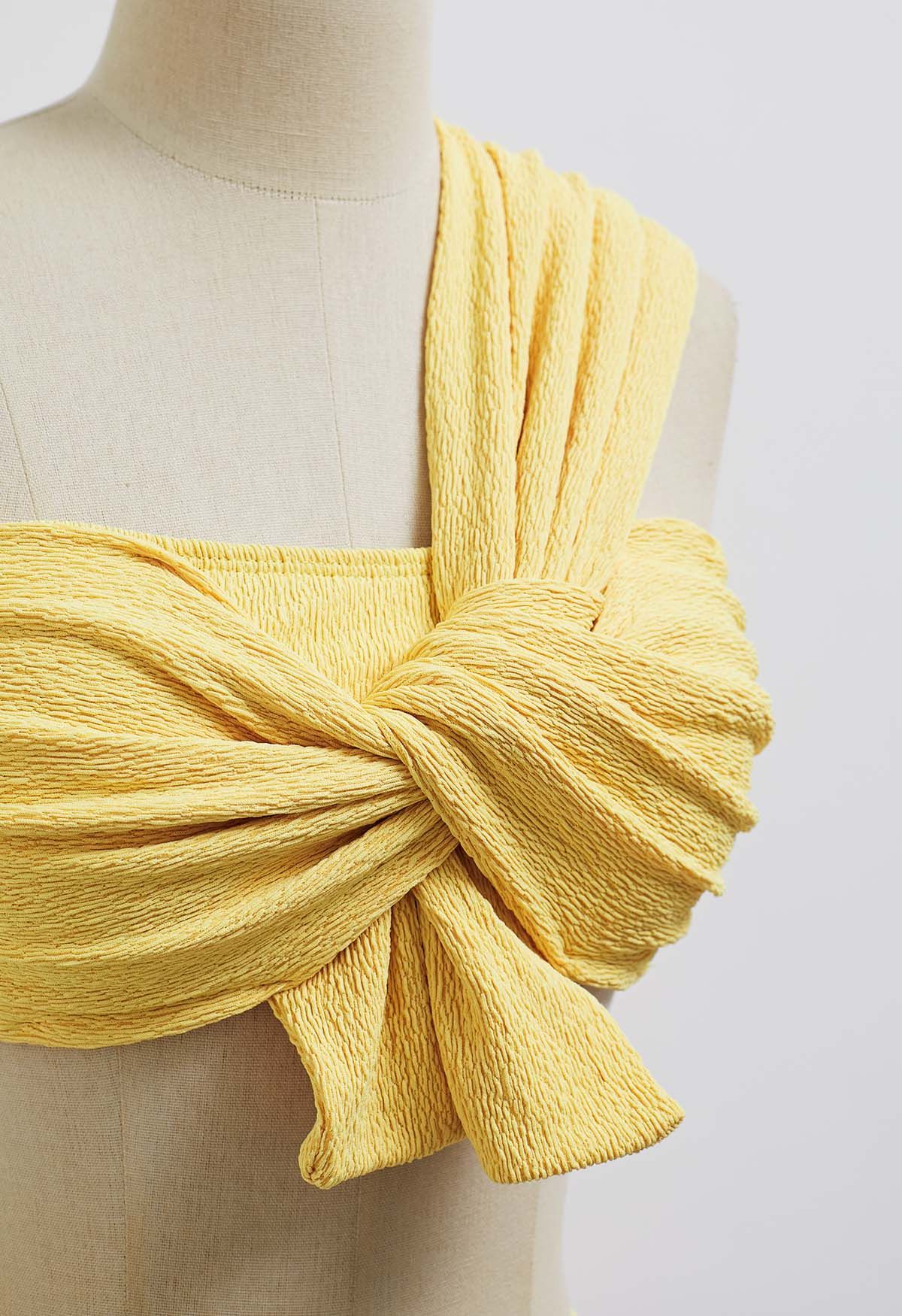 One-Shoulder Knotted Texture Bikini Set in Yellow