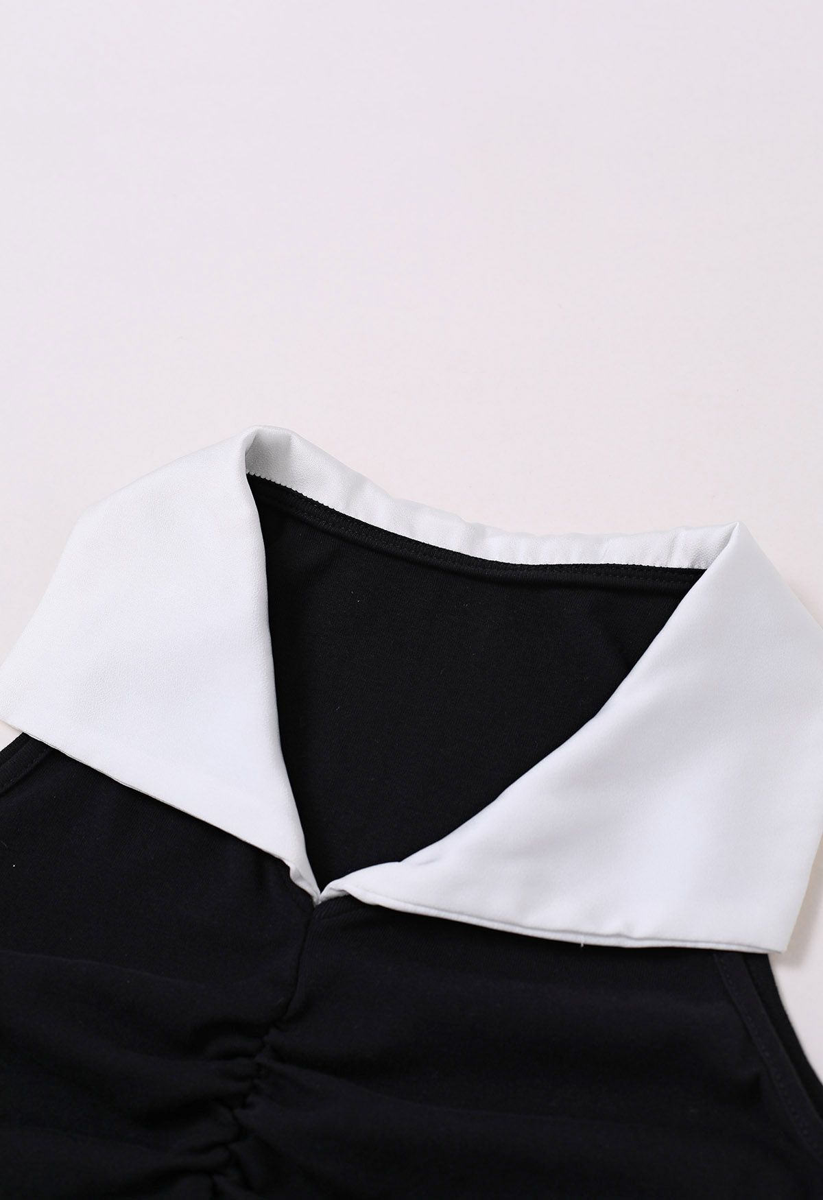 Contrast Collar Ruched Detail Sleeveless Top