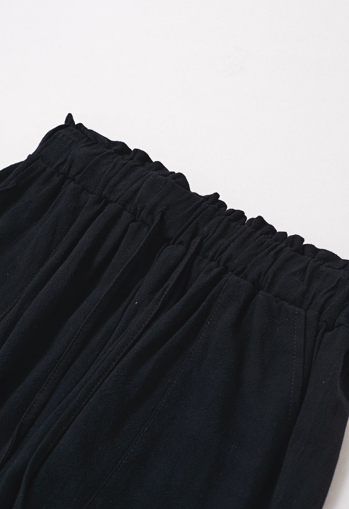 Ruffle Waist Detail Linen-Blend Shorts in Black