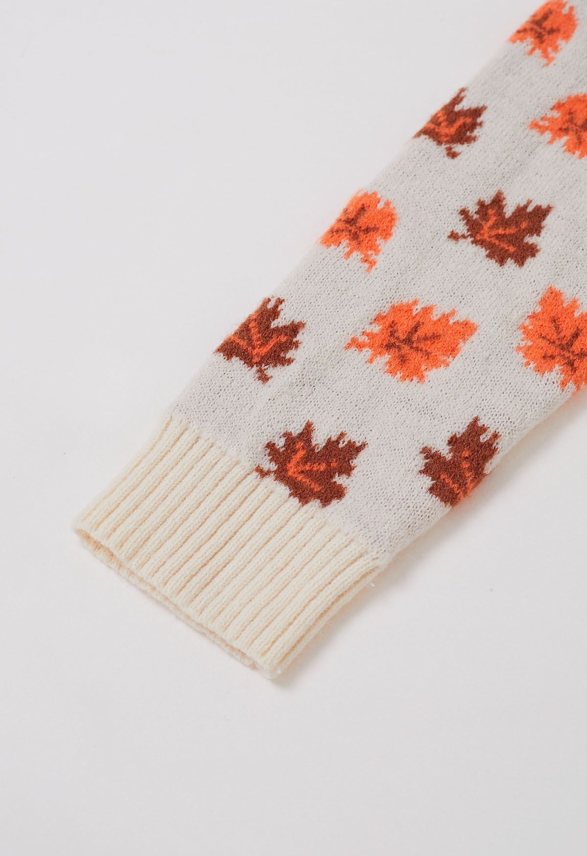 Maple Leaf Long Sleeves Oversized Knit Sweater in Ivory