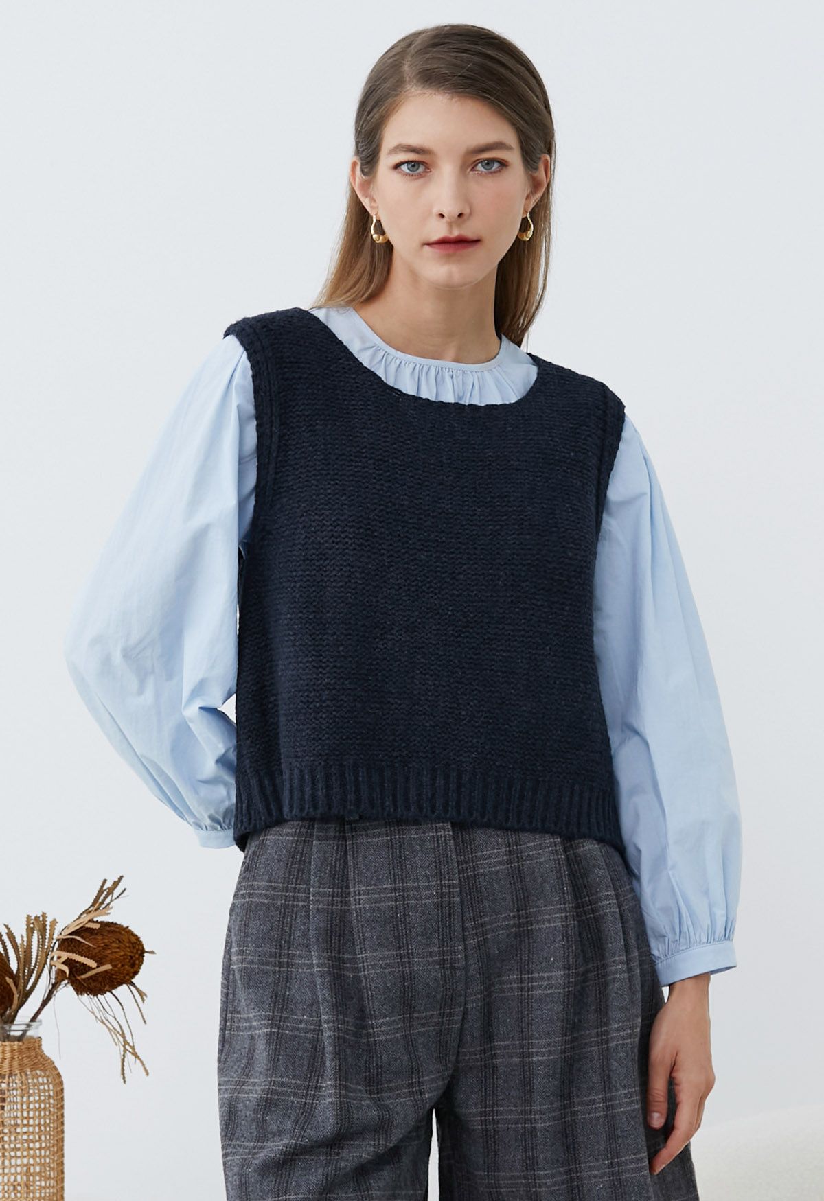 Sweet Bow-Tie Back Knit Vest in Navy