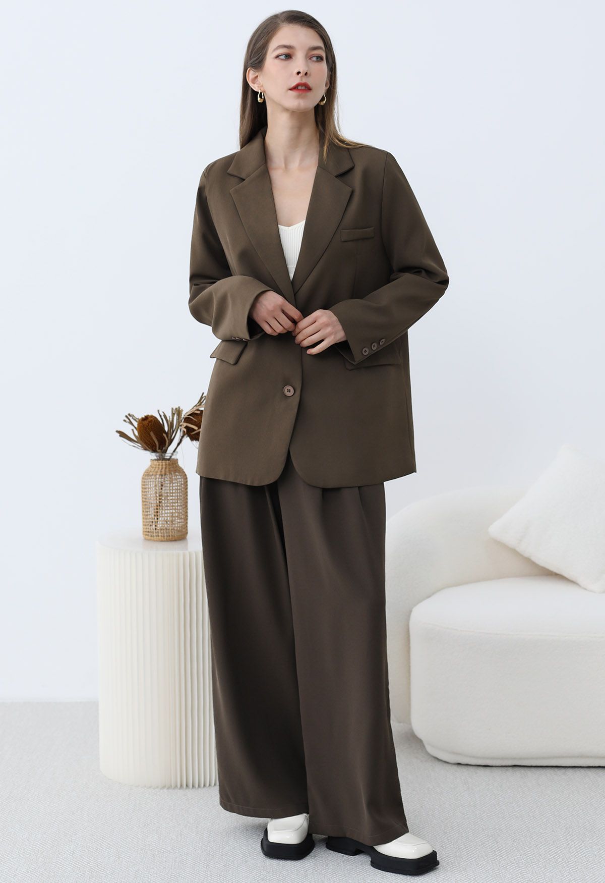 Modern Executive Notched Lapel Blazer and Pants Set in Brown