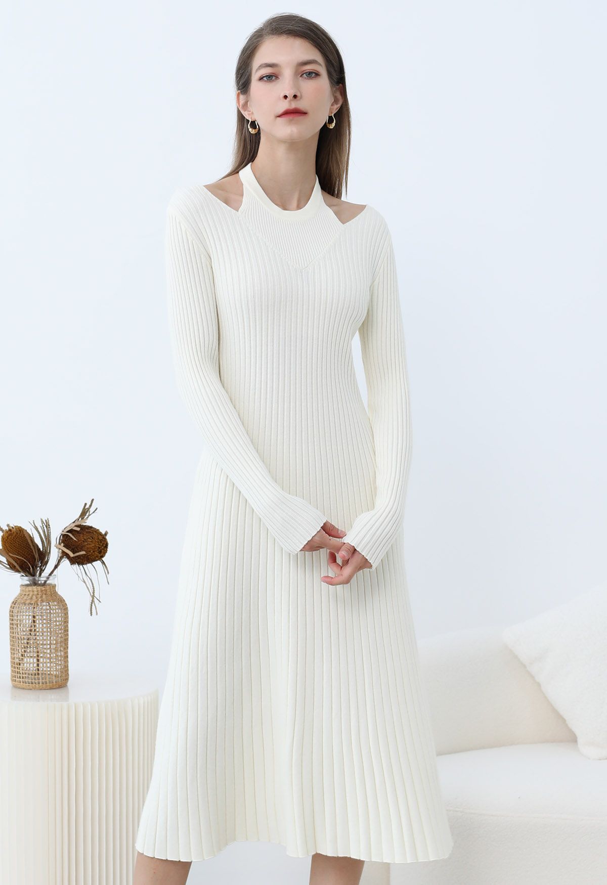 Cutout Neckline Ribbed Knit Midi Dress in Cream