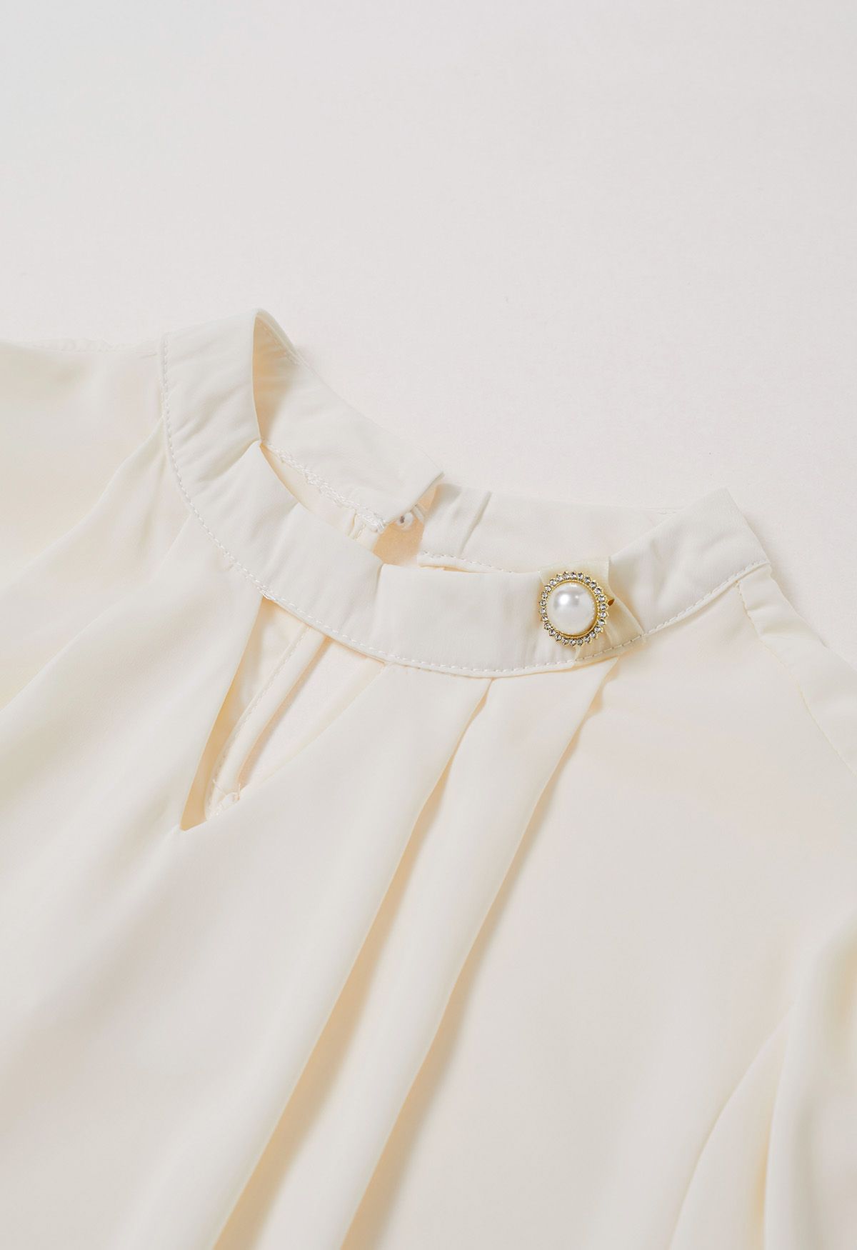 Pearly Organza Bowknot Satin Top in Cream