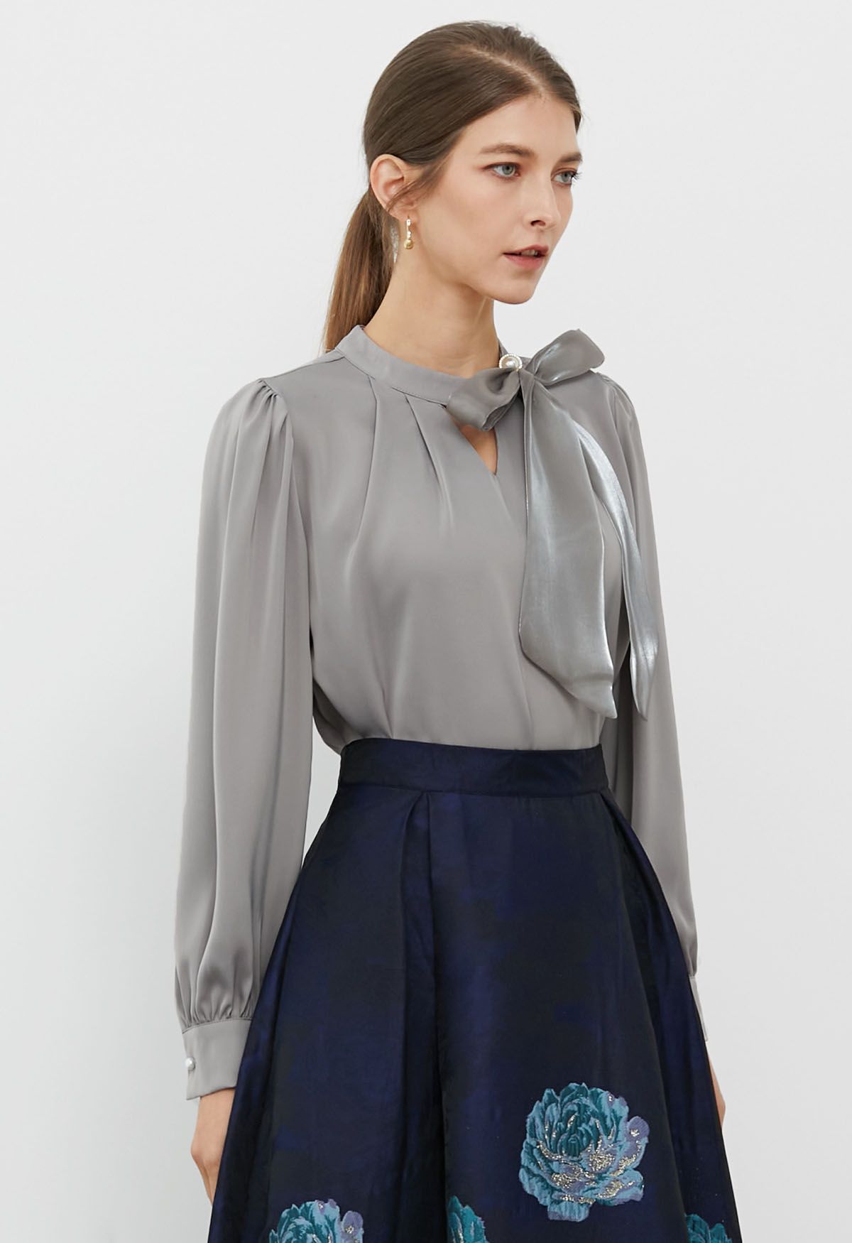 Pearly Organza Bowknot Satin Top in Grey