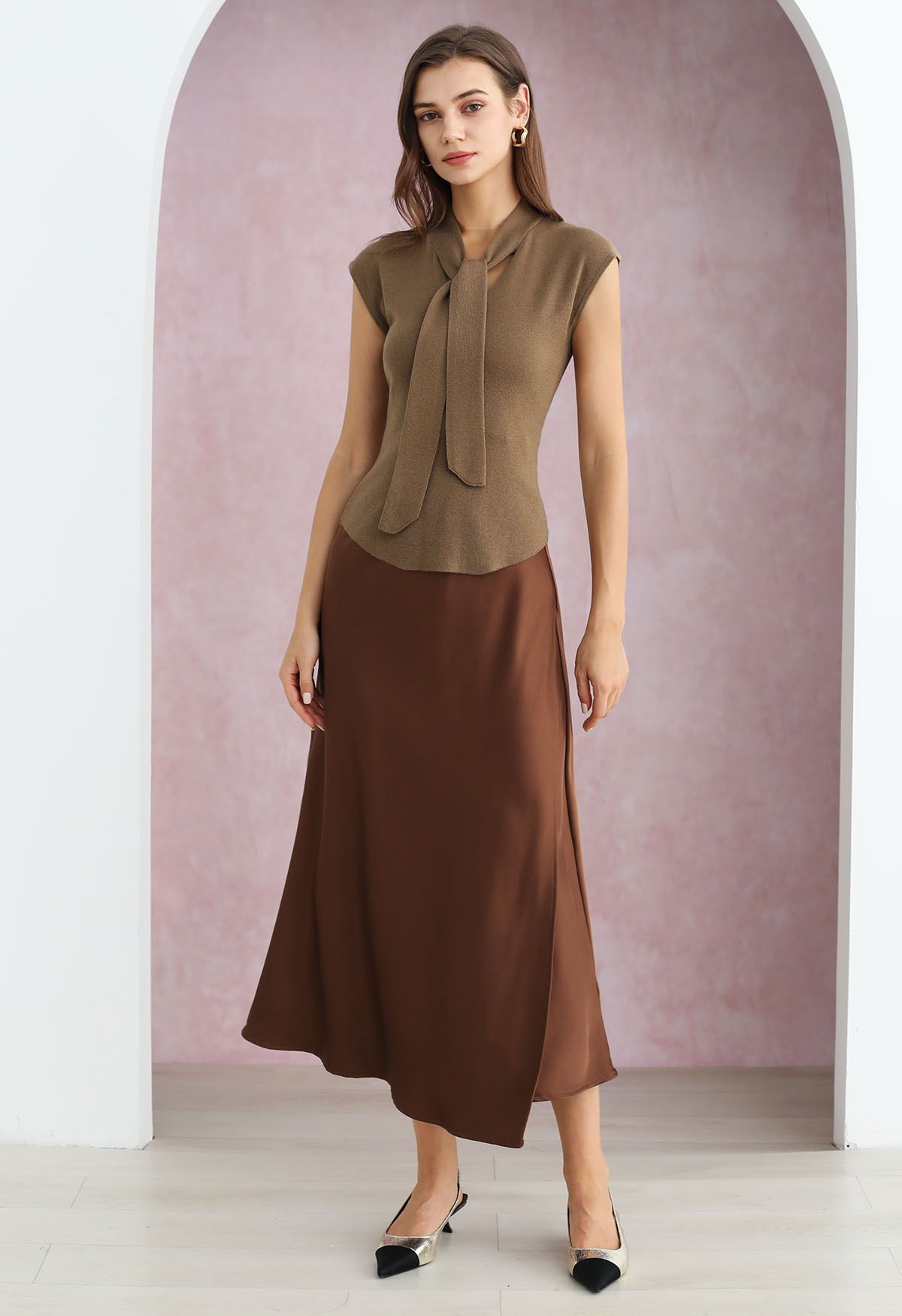 Ribbon-Tied Neckline Cap Sleeve Knit Top in Tan