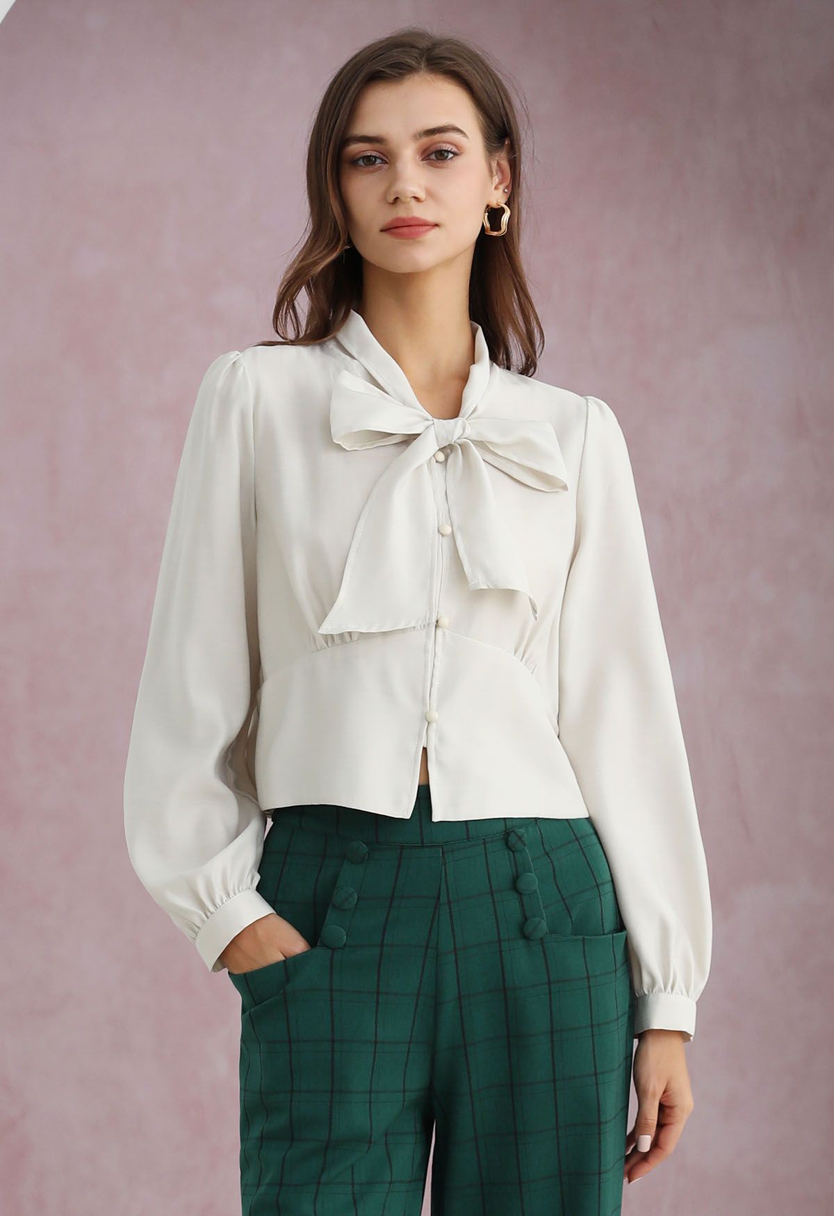 Bowknot Neck Buttoned Crop Shirt in Ivory