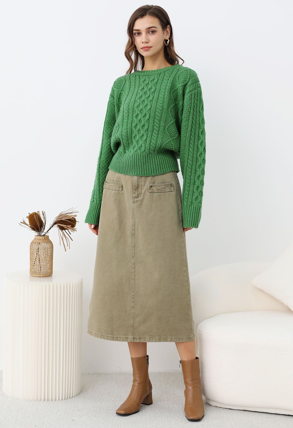 Hug-Me Cable Knit Crewneck Sweater in Green