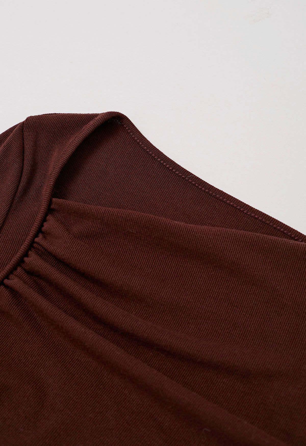 Asymmetrical Neckline Ruched Detail Top in Burgundy