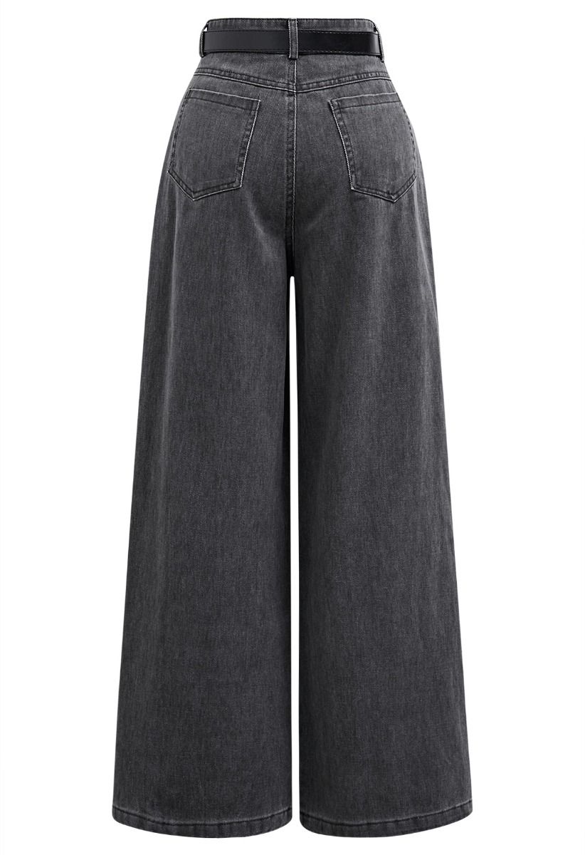 Everyday Chic Belted Straight-Leg Jeans in Smoke