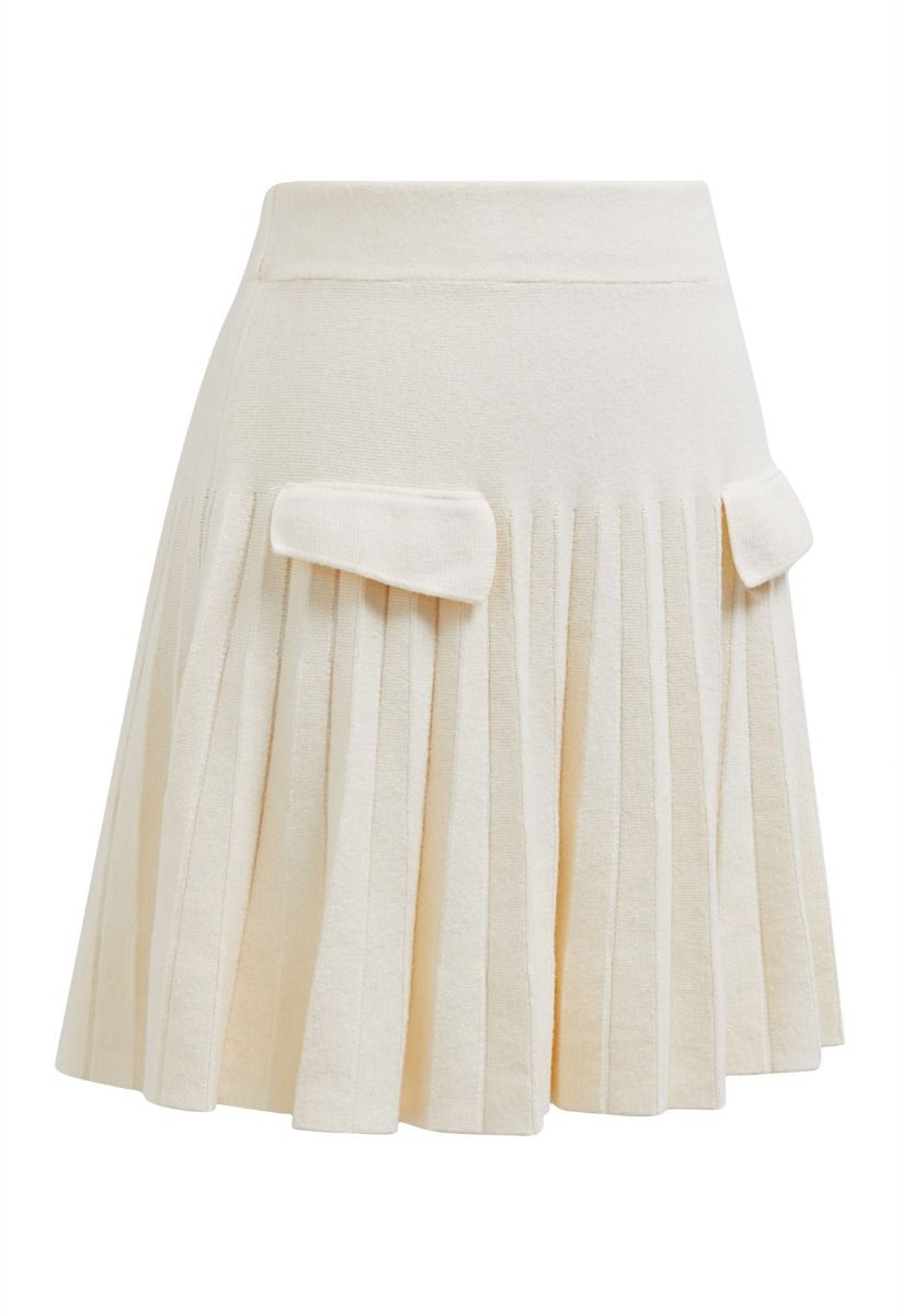 Decorative Pocket Pleated Knit Mini Skirt in Cream