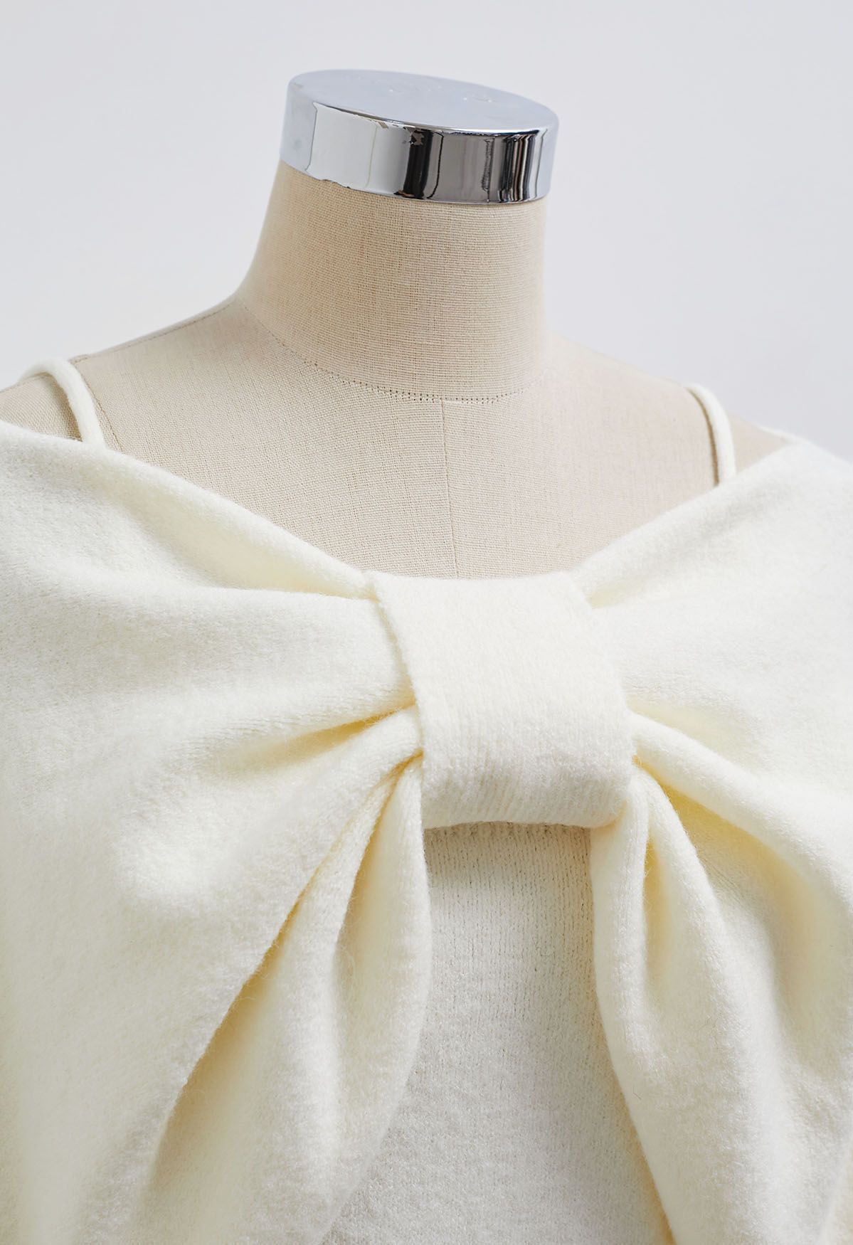 Mesmerizing Bowknot Cami Top and Sweater Set in Cream