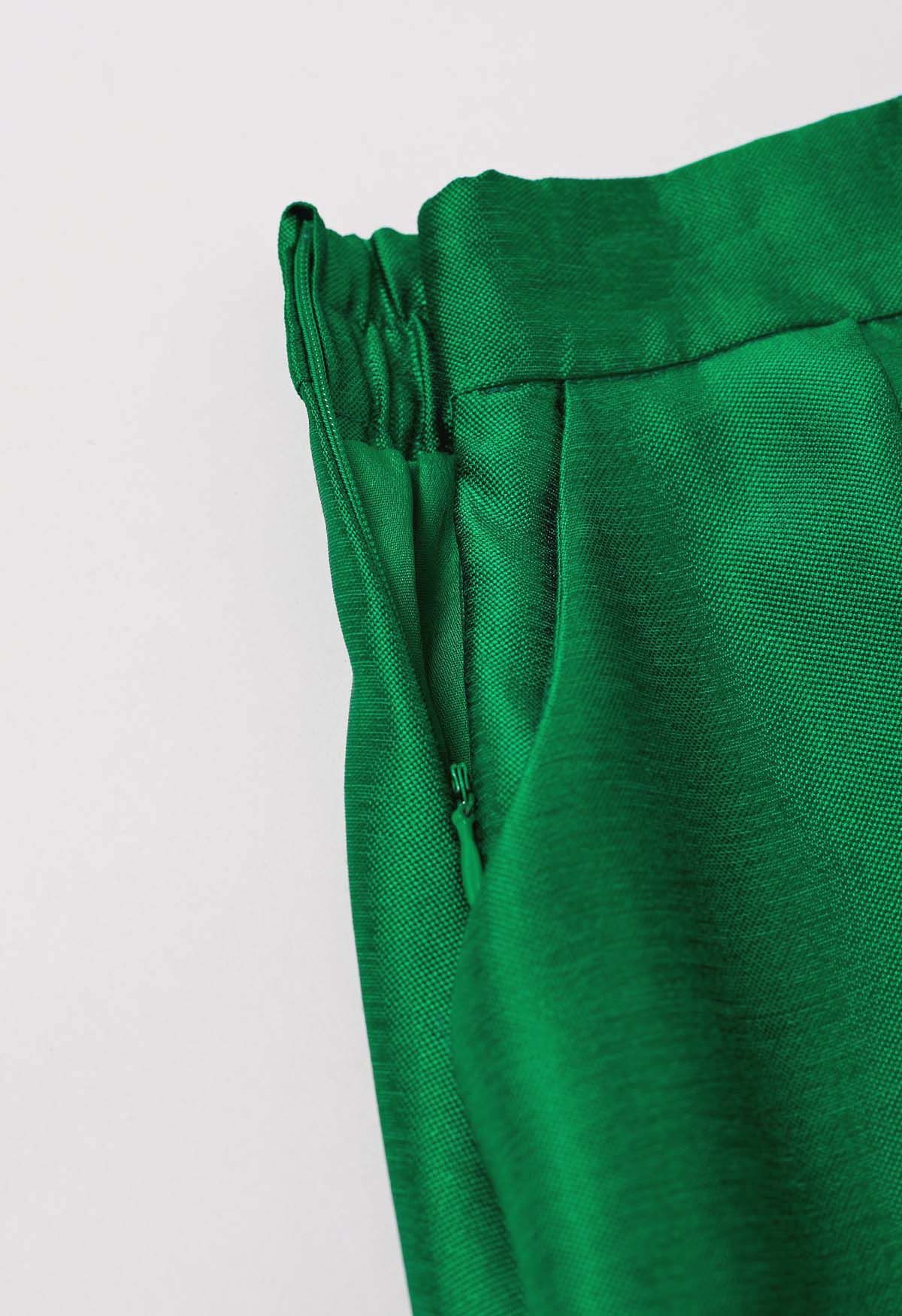 Sleek Side Pockets Pleated A-Line Midi Skirt in Green