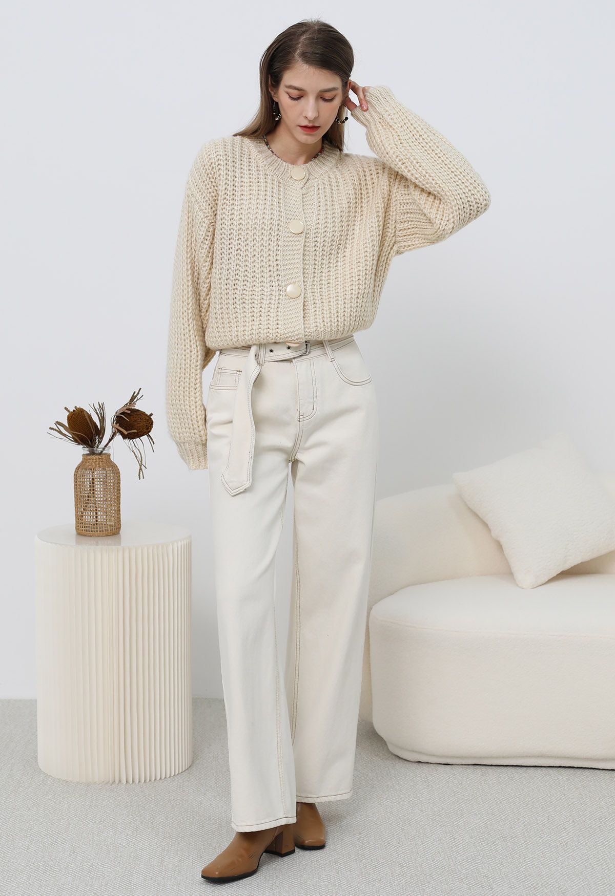 Puff Sleeves Buttoned Crop Chunky Knit Cardigan in Cream