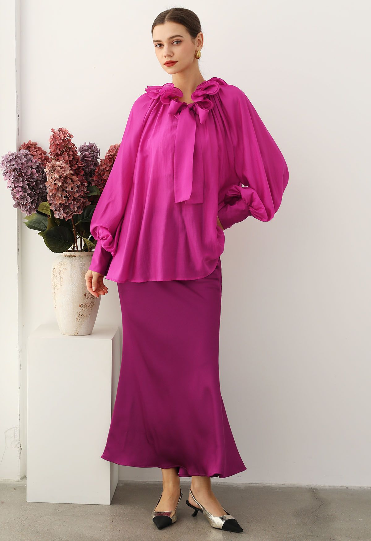 Tiered Ruffle Neckline Bowknot Lantern Sleeves Dolly Top in Magenta