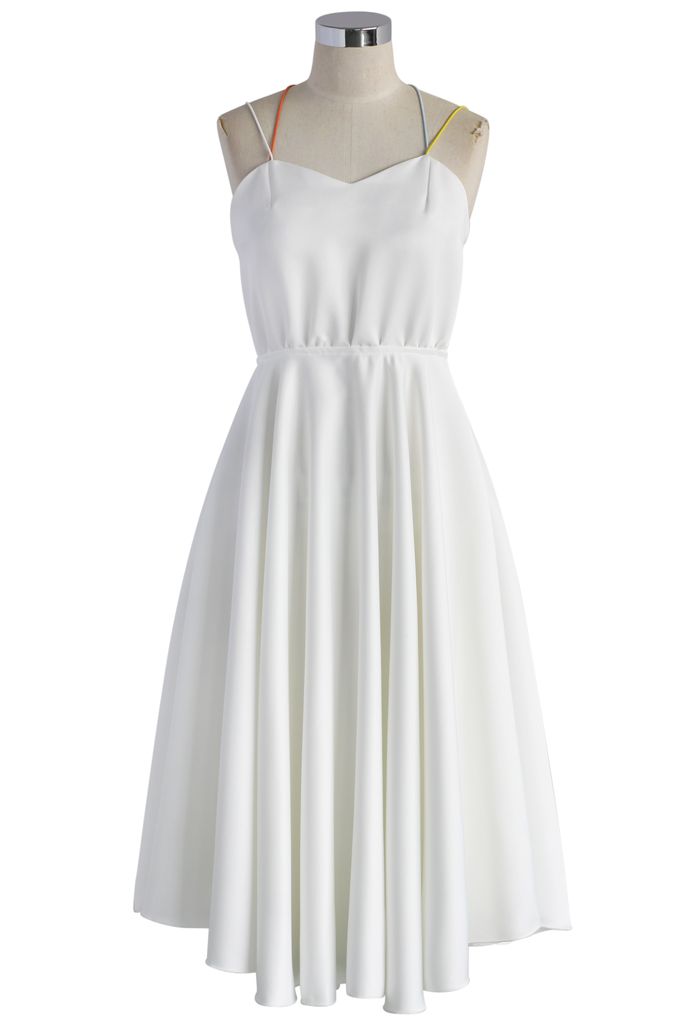 Luxurious Cross-strap Open Back Dress in White
