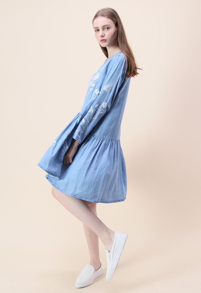 Artless Flowers Embroidered Dress in Chambray