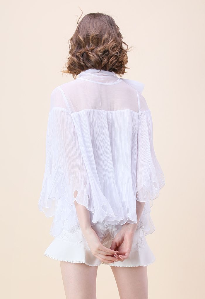 Dramatic Presence Pleated Dolly Top in Whit