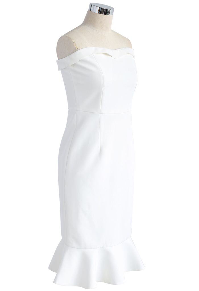 Simple Sophistication Strapless Body-con Dress in White 
