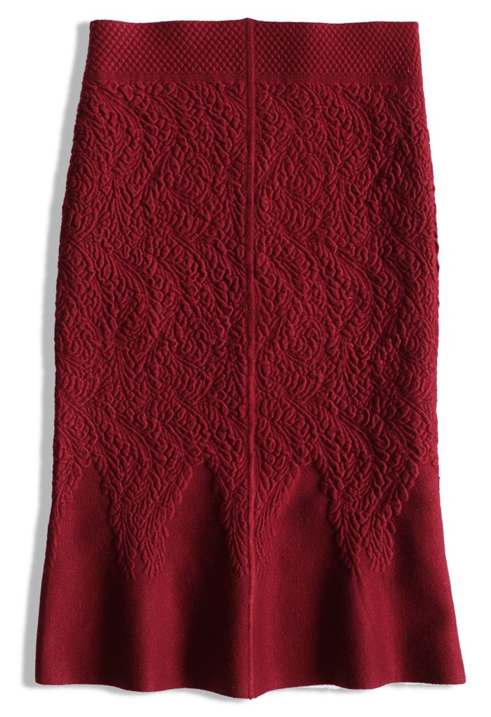 Baroque Glamour Embossed Knitted Pencil Skirt in Wine