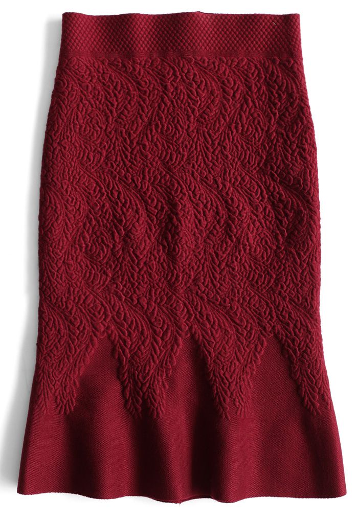 Baroque Glamour Embossed Knitted Pencil Skirt in Wine
