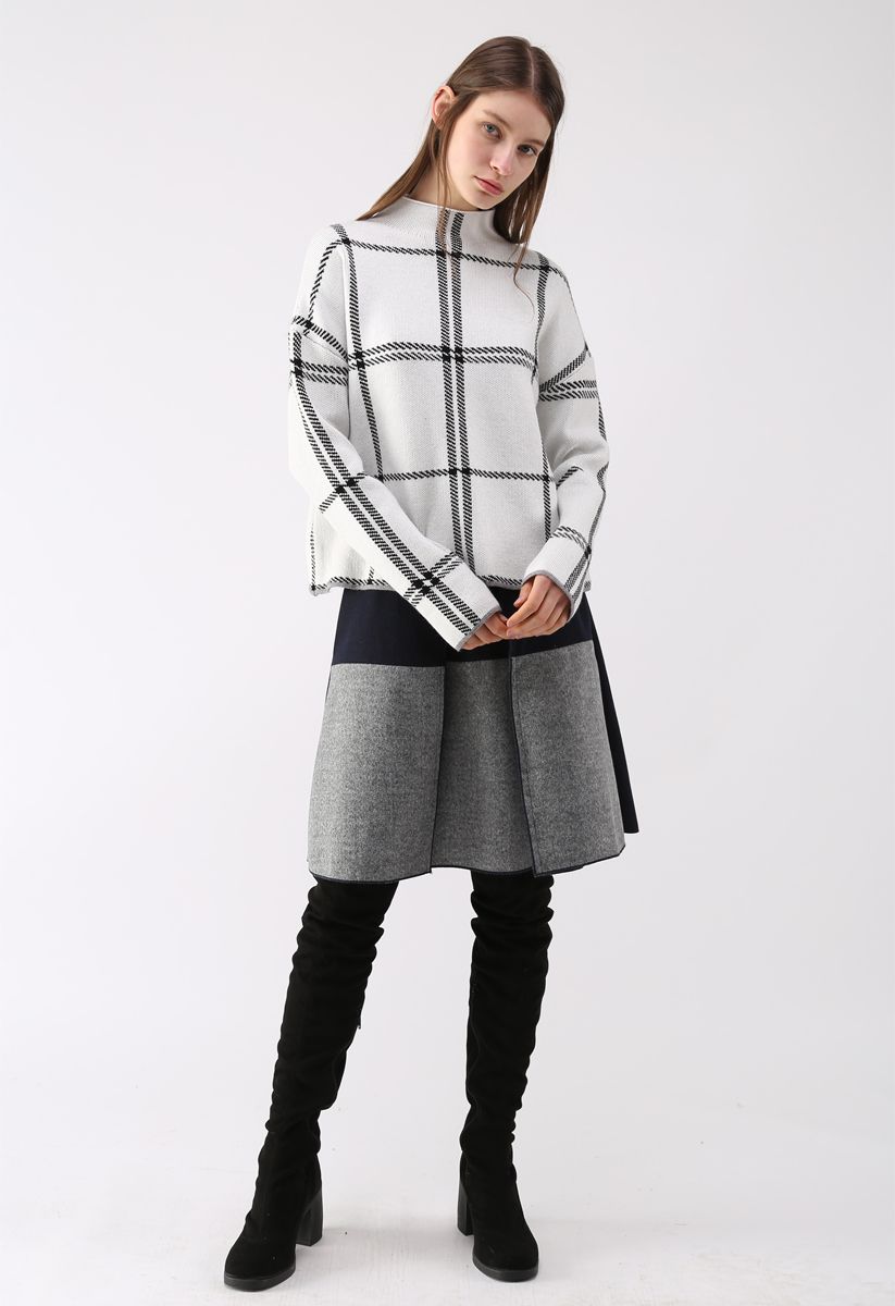 Snug Contract Grid Knit Sweater in White