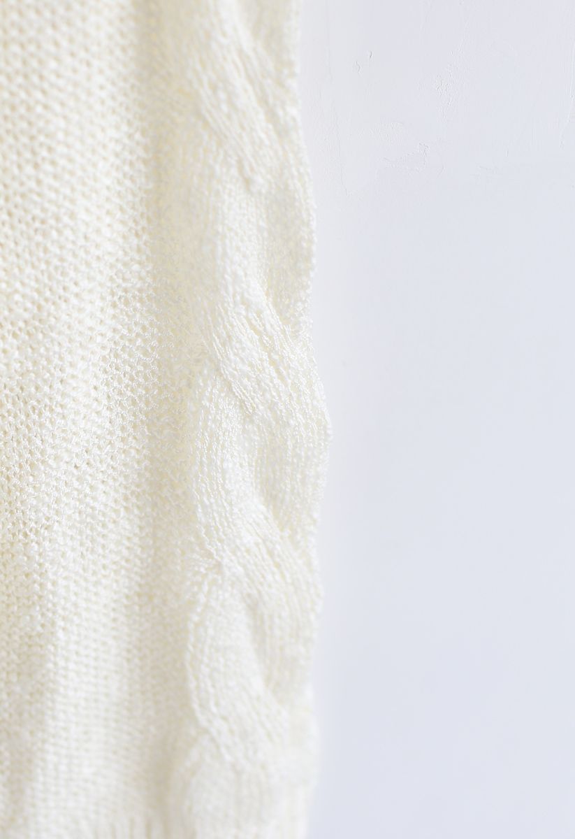 Loose Fit Cable Knit Sweater in Ivory