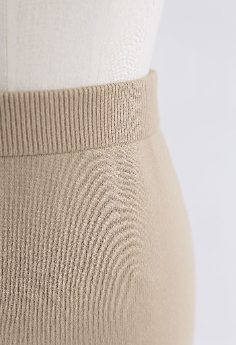 Basic Ribbed Knit Pencil Midi Skirt in Tan