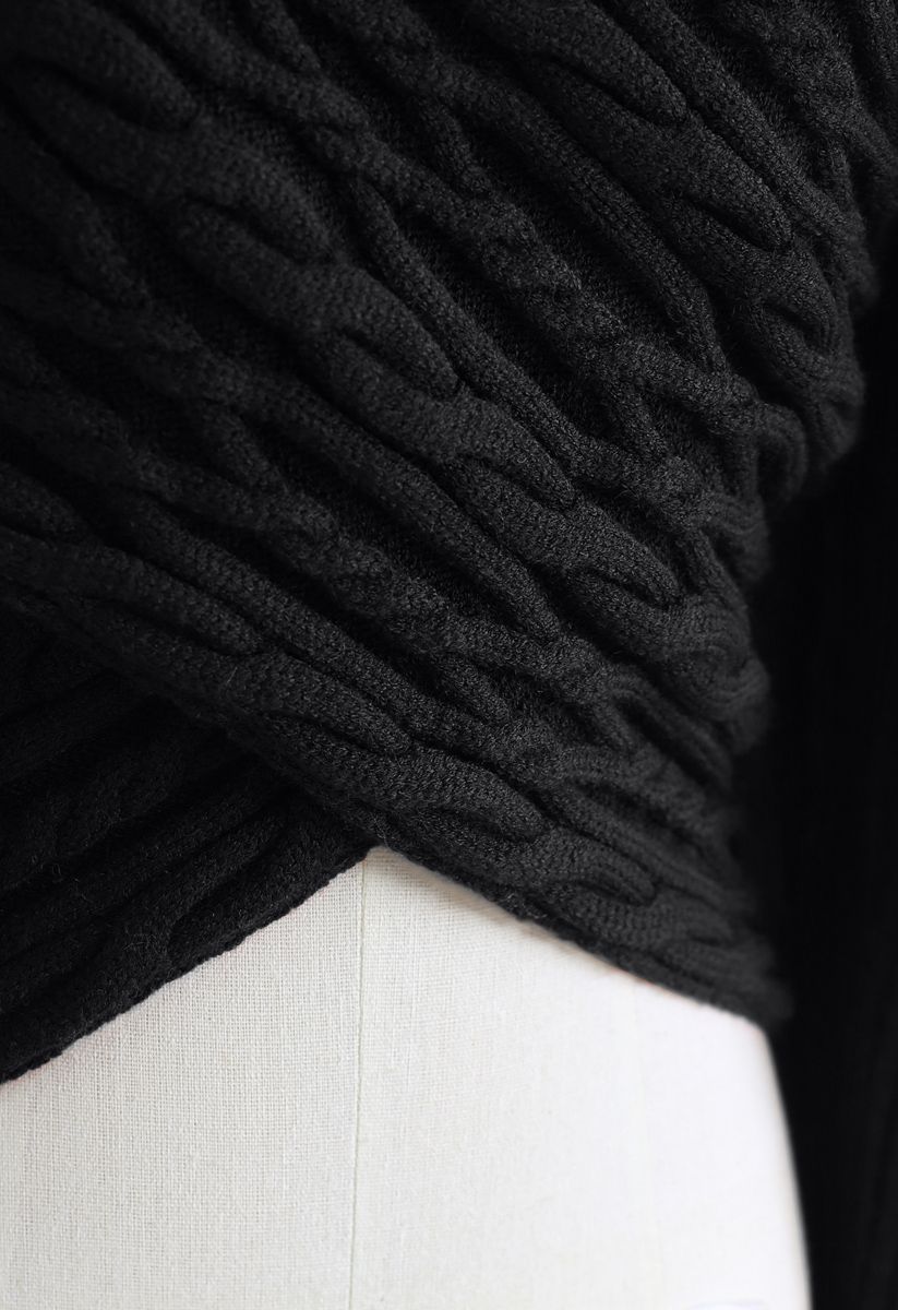Crisscross Braid Texture Knit Crop Sweater in Black