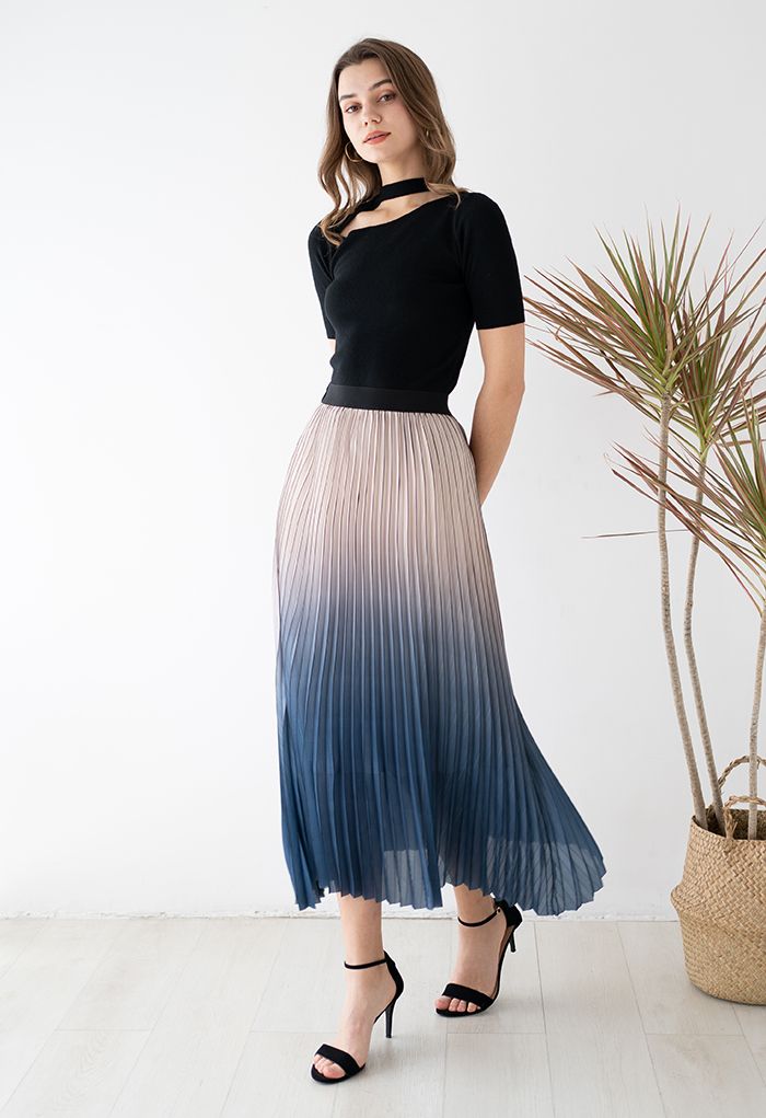 Gradient Shimmer Line Pleated Maxi Skirt in Blue