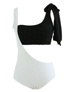 Two-Tone Cutout Textured Emboss Swimsuit in White